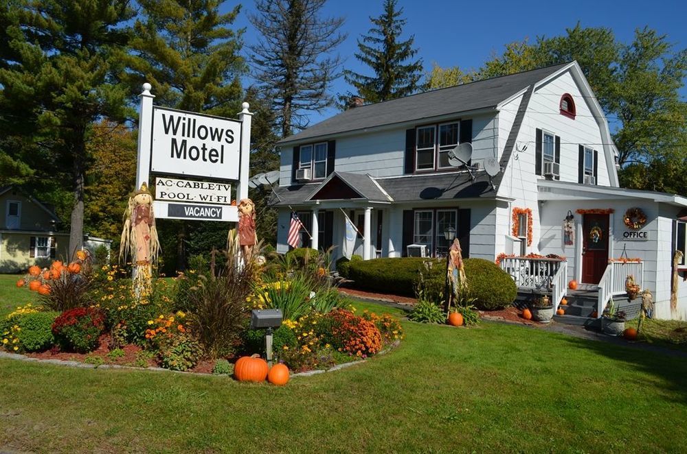 Willows Motel Williamstown Exterior foto