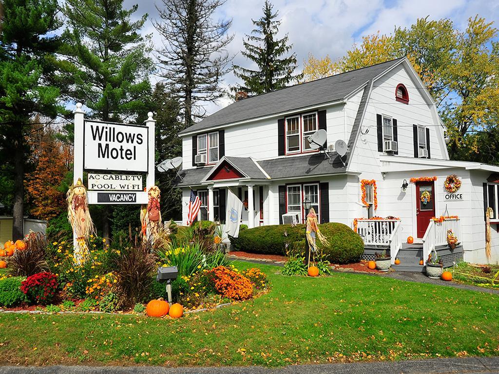 Willows Motel Williamstown Exterior foto